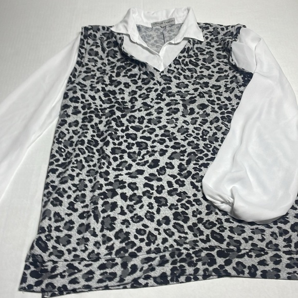 Absolutely Famous Leopard Print Gray & White Collared Blouse Women’s XL - Picture 3 of 8